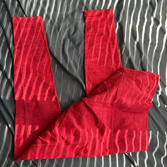 Aerie Red Leggings - Picture 3 of 3